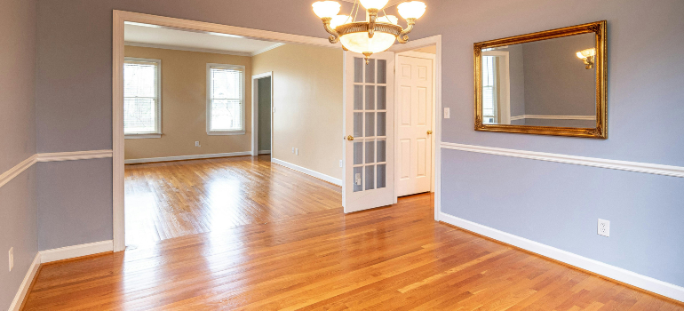 Apartment for rent, one of things to consider when moving to East York