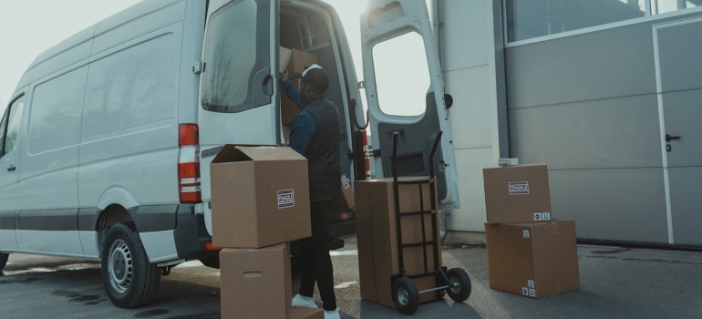 movers woodbridge ontario loading a van