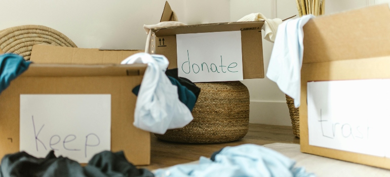 Recycling and donating with help you save cash when relocating